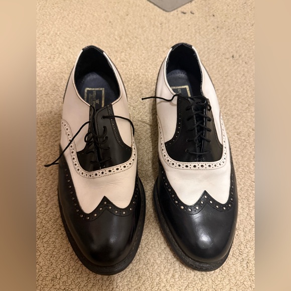Stuart McGuire Two-Tone Wingtip Dress Shoes - Black & White Spectators  Men main image 12